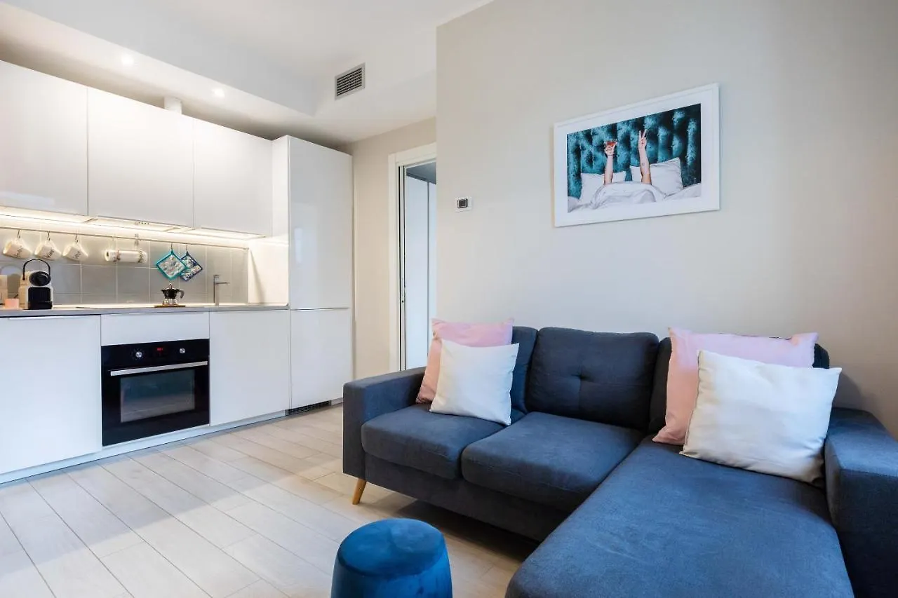 Candy House Milan Apartment